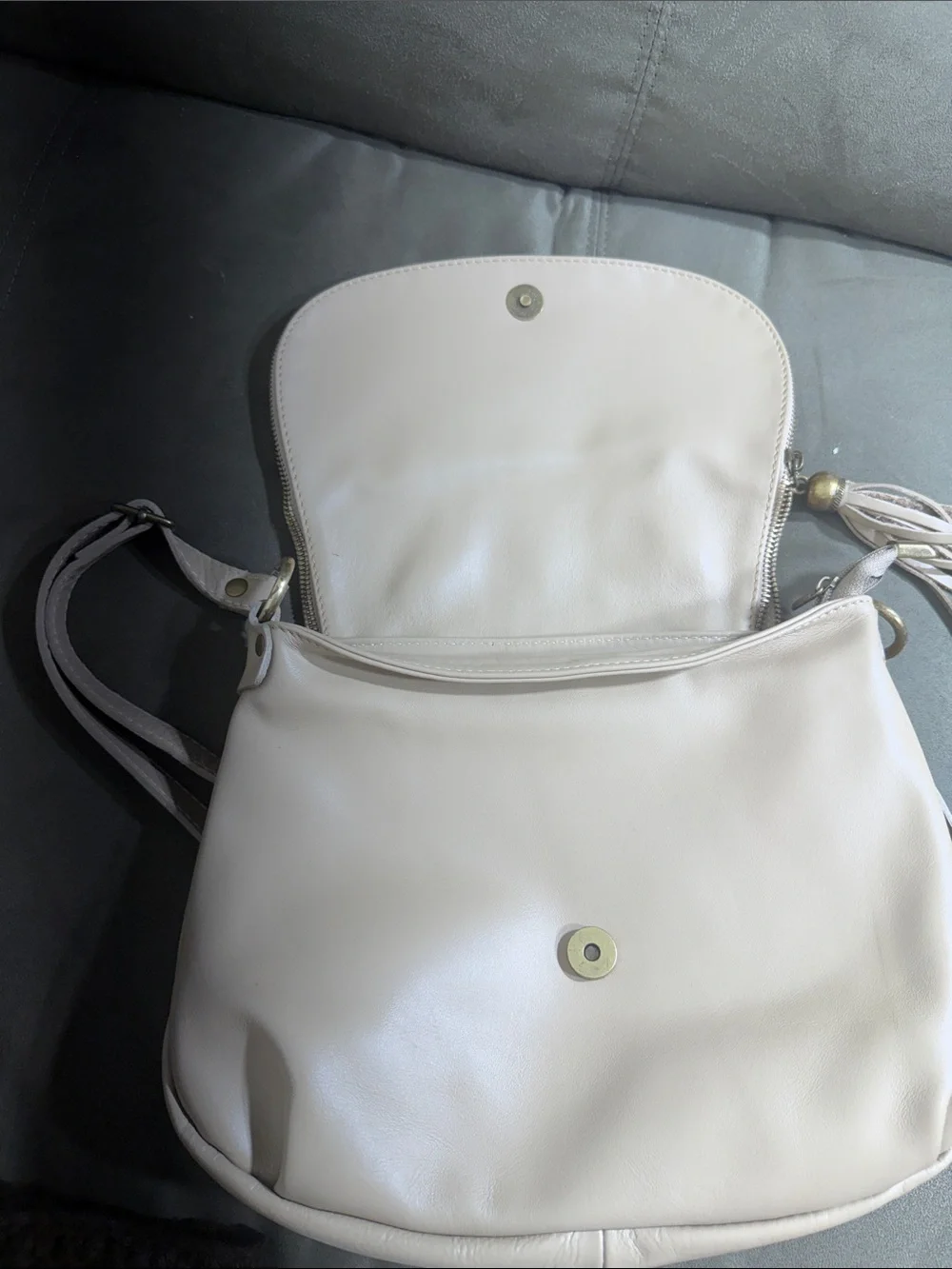 Authentic Florentine Vera Pelle Italian Leather Saddle Crossbody – Cream